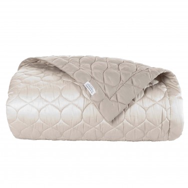 MONTAIGNE Quilted bedcover